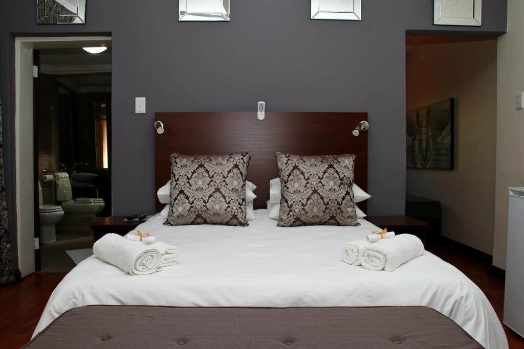 Aalwyns Guesthouse Vanderbijlpark Zimmer foto